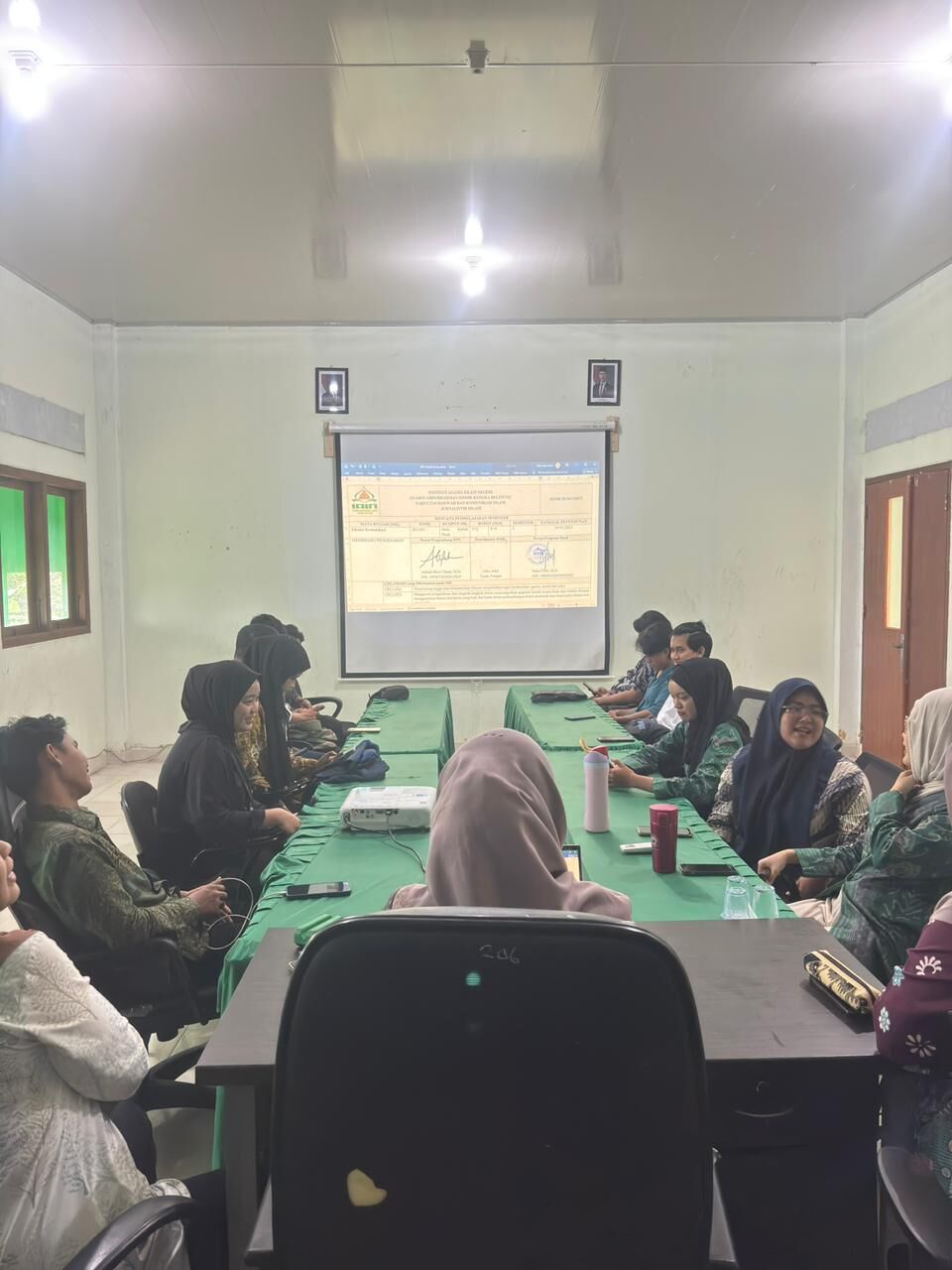 Awali Semester, Prodi Jurnalistik Islam Gelar Sosialisasi RPS Bersama Dosen dan Mahasiswa