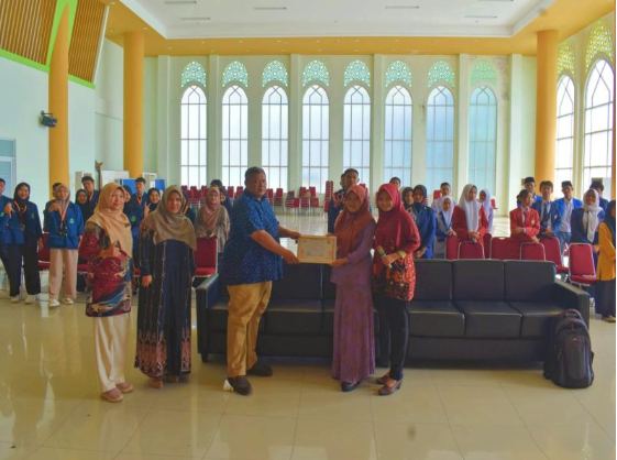 Cetak Jurnalis Muda yang Kritis, Prodi Jurnalistik Islam IAIN SAS Babel Gelar Workshop Tingkat SMA